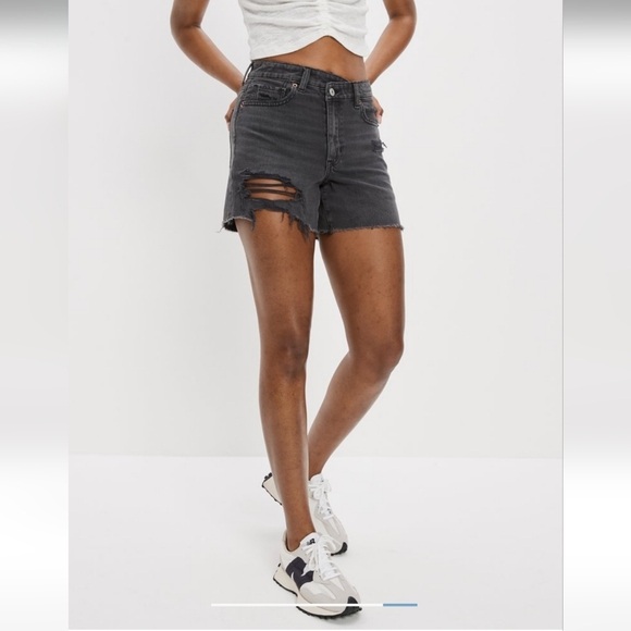 NWT American Eagle High Rise Crossover Waist Baggy Short Black Distressed Denim - Picture 6 of 16